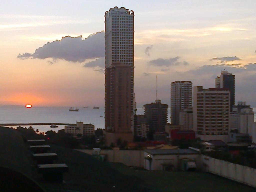 Aed Manila Bay View At Green Residences Екстериор снимка